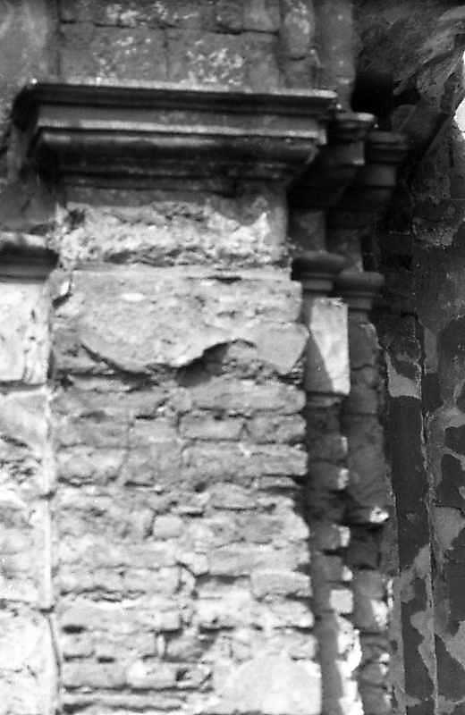 Пілястри притвора