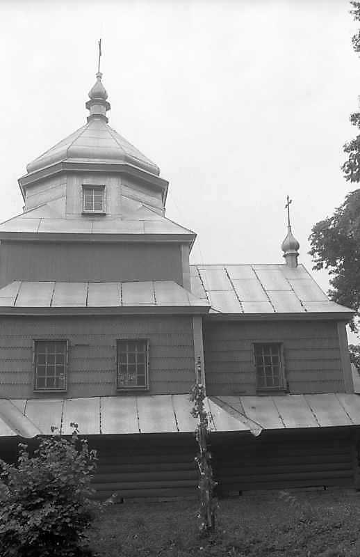 Нава і бабинець