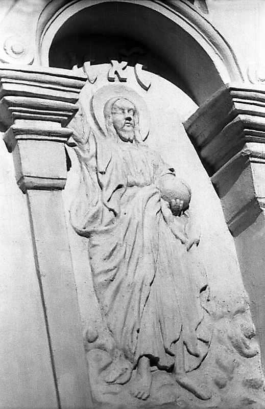 Ісус Христос. Рельєф у ніші 1-го ярусу