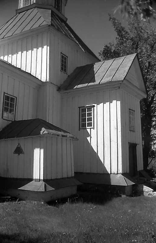 Нава і північний ґанок