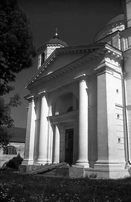 1993 р. Бічний фасад. Вигляд із заходу