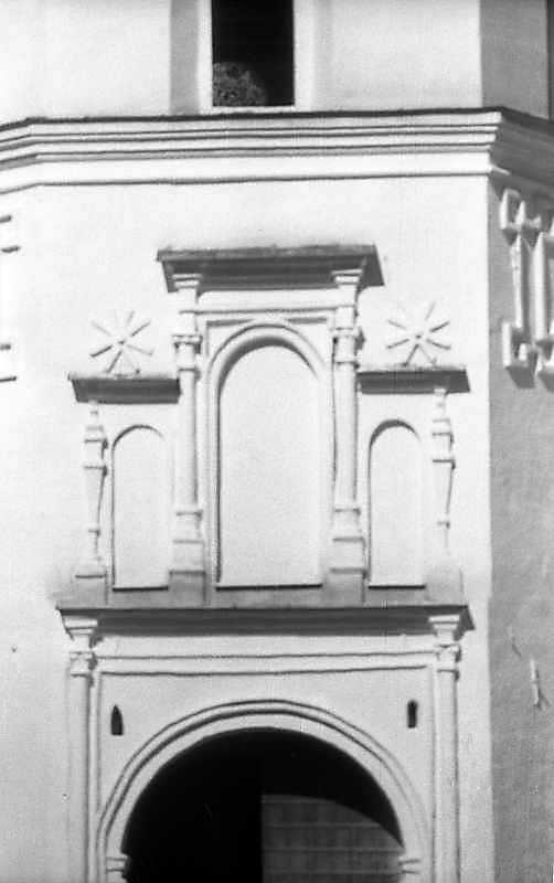 Ніші 2-го ярусу