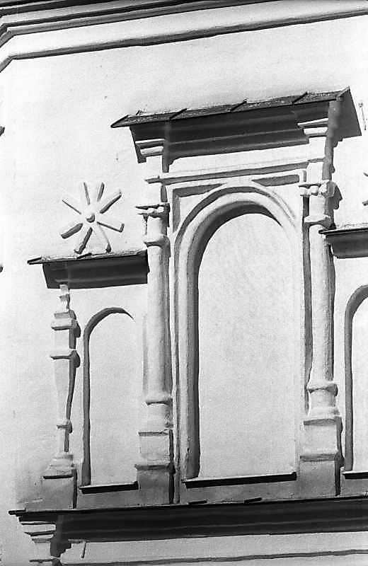 Ніші 2-го ярусу