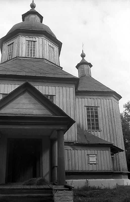 1993 р. Нава і вівтар. Вигляд з півдня