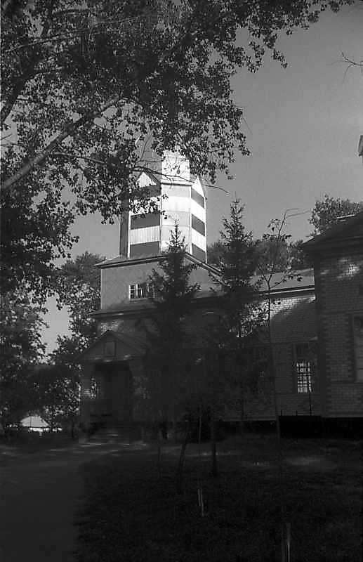 1993 р. Дзвіниця і бабинець. Вигляд з…