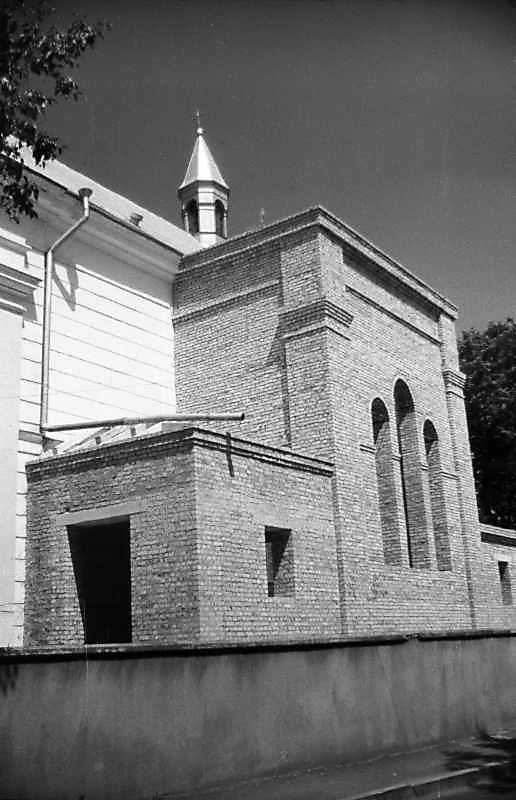 1994 р. Бічний фасад. Вигляд з позиції…