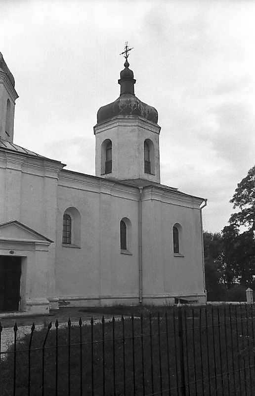 1994 р. Бабинець та дзвіниця. Вигляд з…