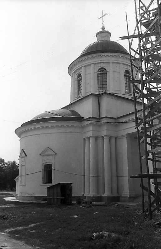 1994 р. Вівтар і нава. Вигляд з…