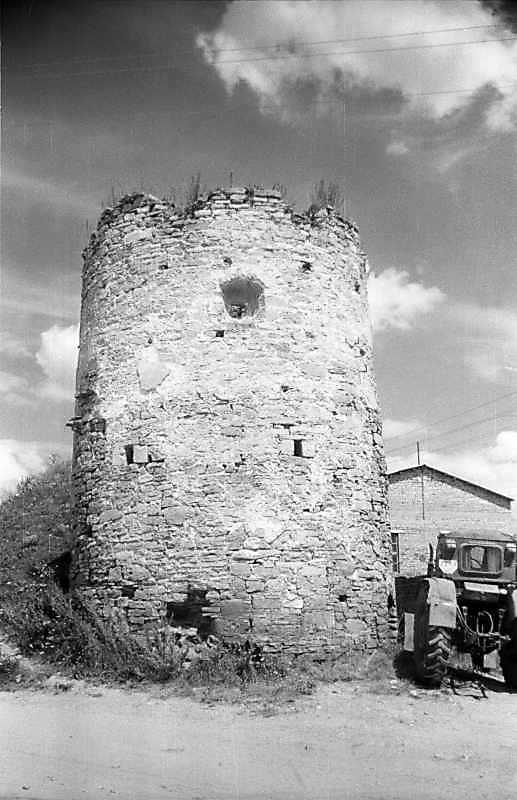 Кругла (південна) башта