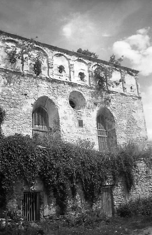 1995 р. Чільний фасад