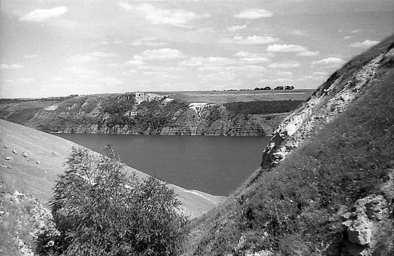 1995 р. Яр на мису біля с. Комарів.…