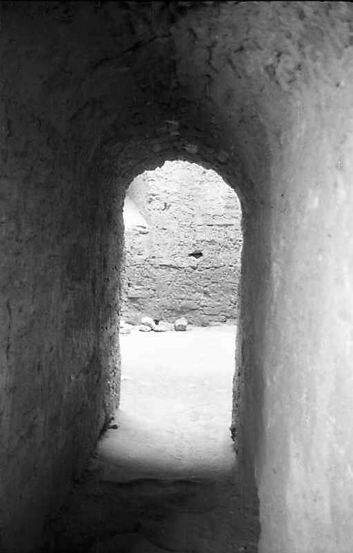 1995 р. Інтер’єр проходу до башти