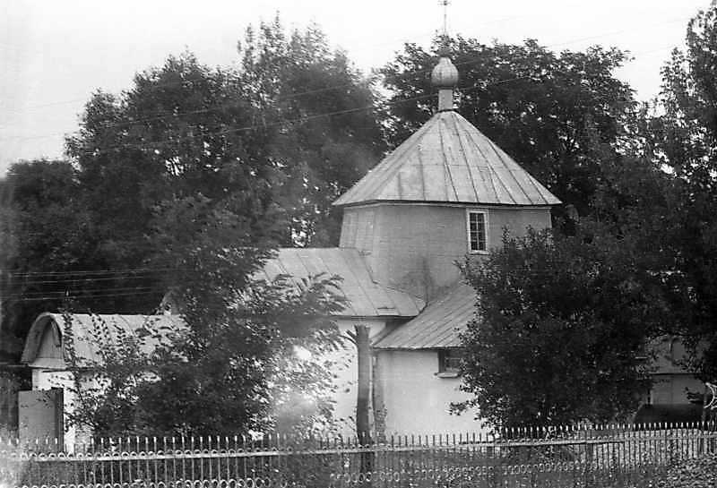 Церква збудована в 1780 – 1791 рр. – дерев’яна триверха, дах залізний. Довжина… Церква Покрови