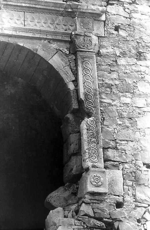 Права пілястра