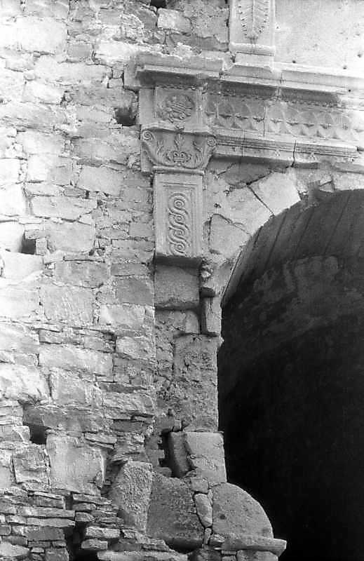 Ліва пілястра