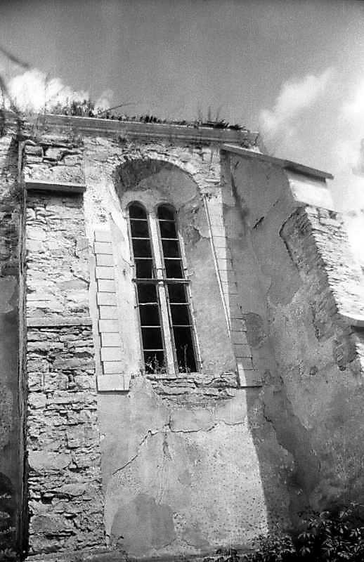 1996 р. Бічна стіна вівтаря. Вигляд з…