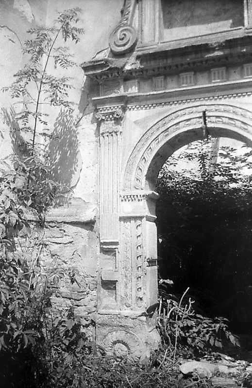 Лівий пілон