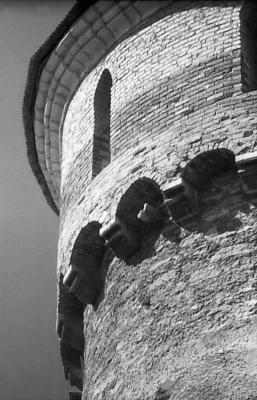 Ярус машикулів