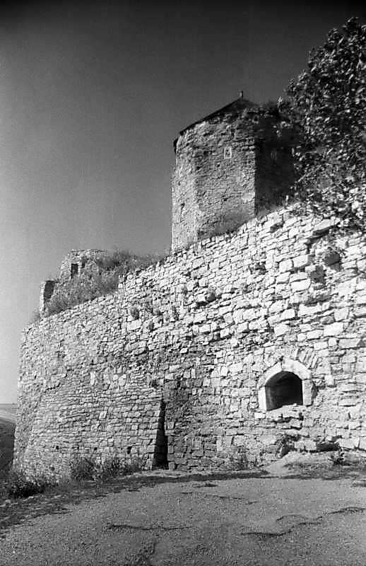 1996 р. Південне прясло східної стіни.…