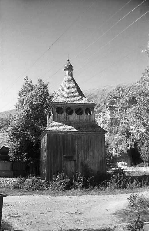 1996 р. Дзвіниця. Вигляд з півночі