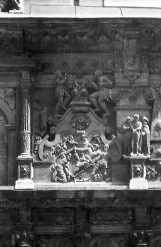 Західний фасад. Поле 24