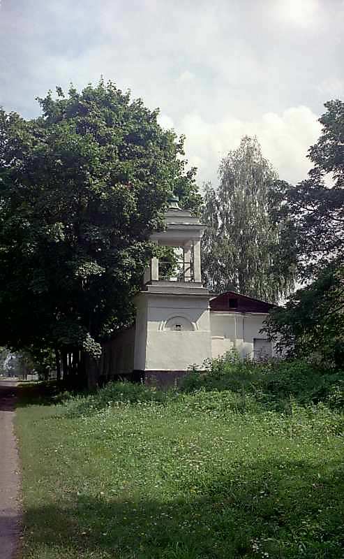 2000 р. Башта огорожі