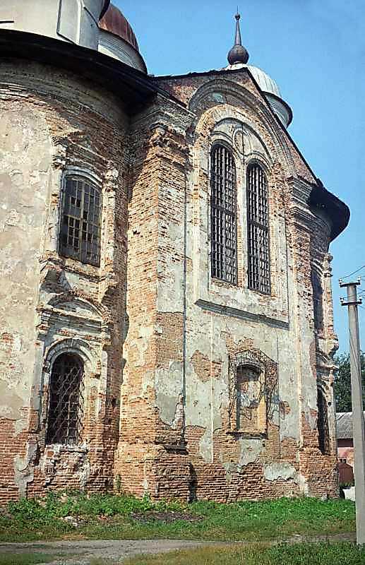 2000 р. Вівтарний фасад. Вигляд з…