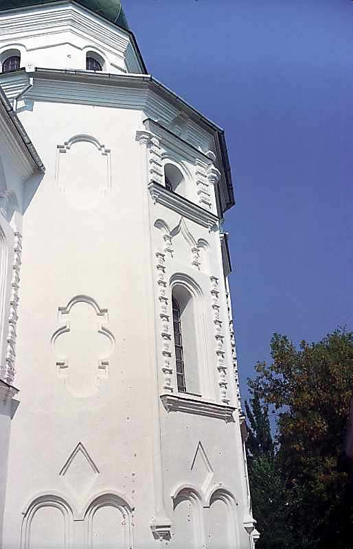 2000 р. Фрагмент вівтарного рамена.…