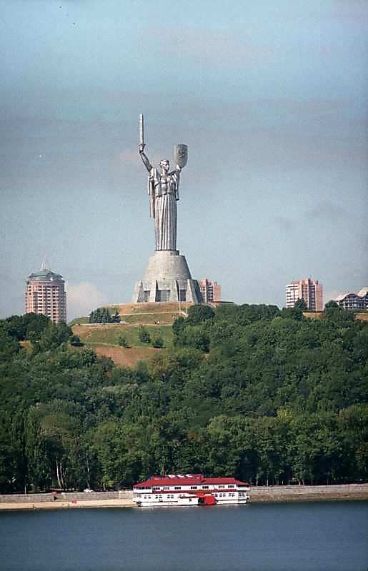 2001 р. Загальний вигляд зі сходу