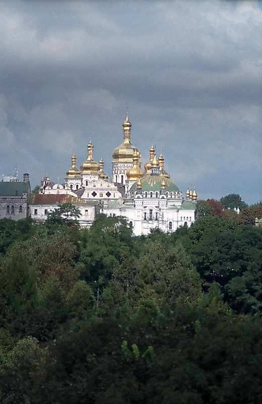 Успенський собор і трапезна