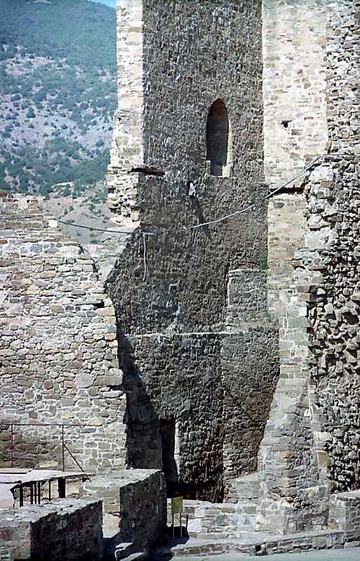 2001 р. Вигляд з південного сходу