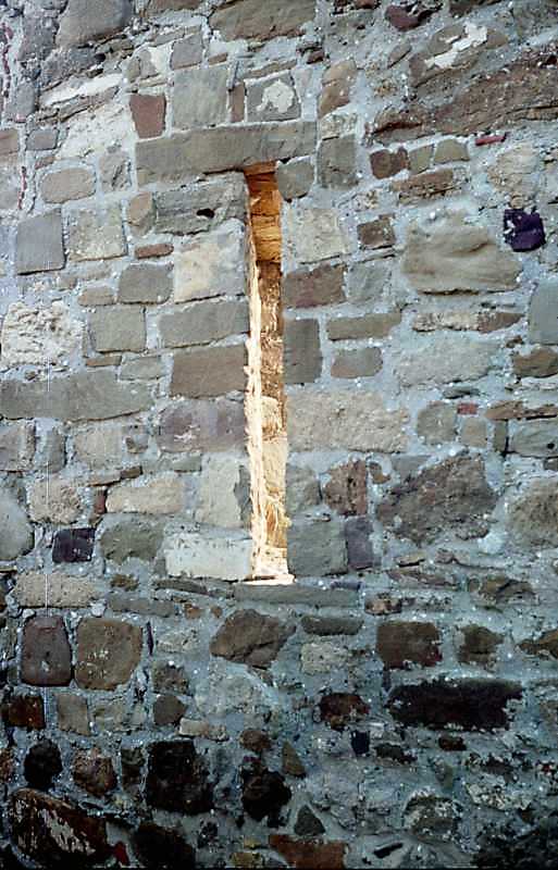 2002 р. Бійниця барбакану