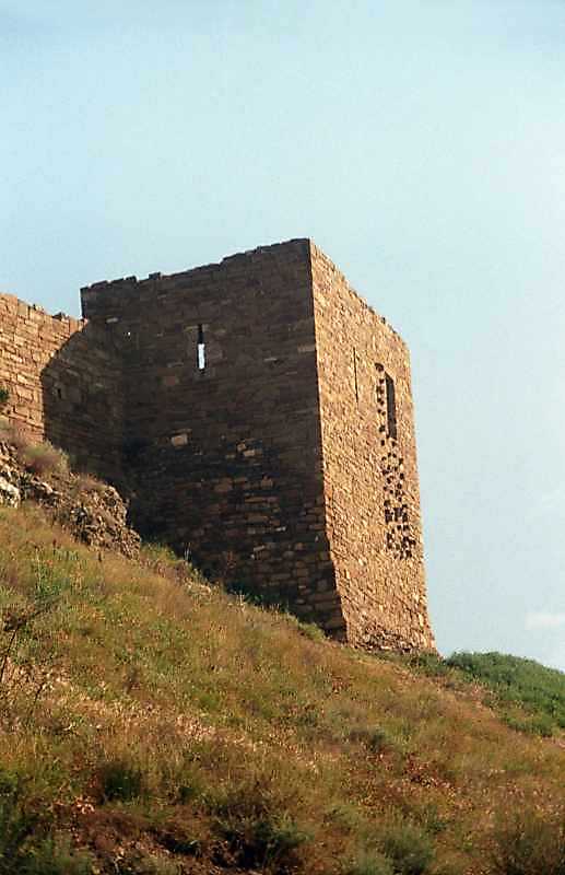 Наріжна башта