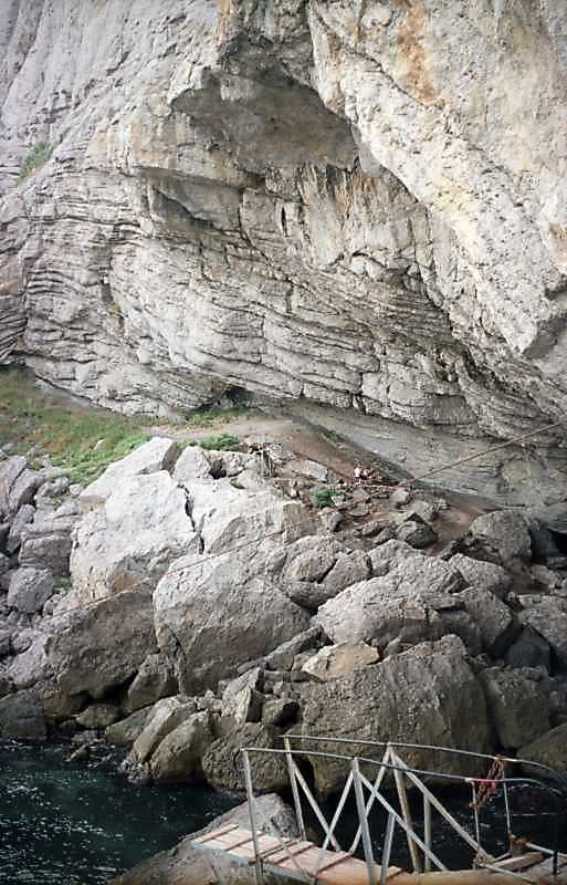 2002 р. Біля гроту Шаляпіна