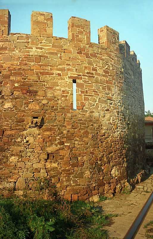 2002 р. Фрагмент муру барбакана.…