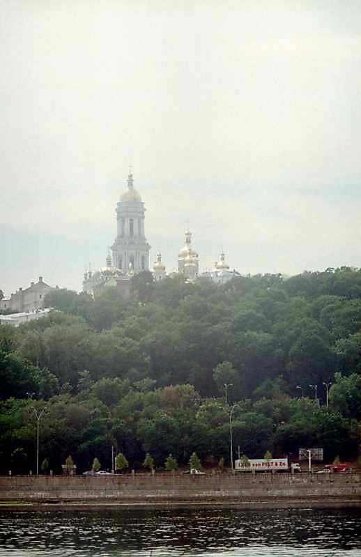 2004 р. Верхня лавра. Вигляд зі сходу