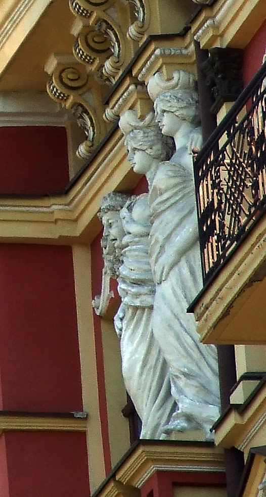 Скульптури