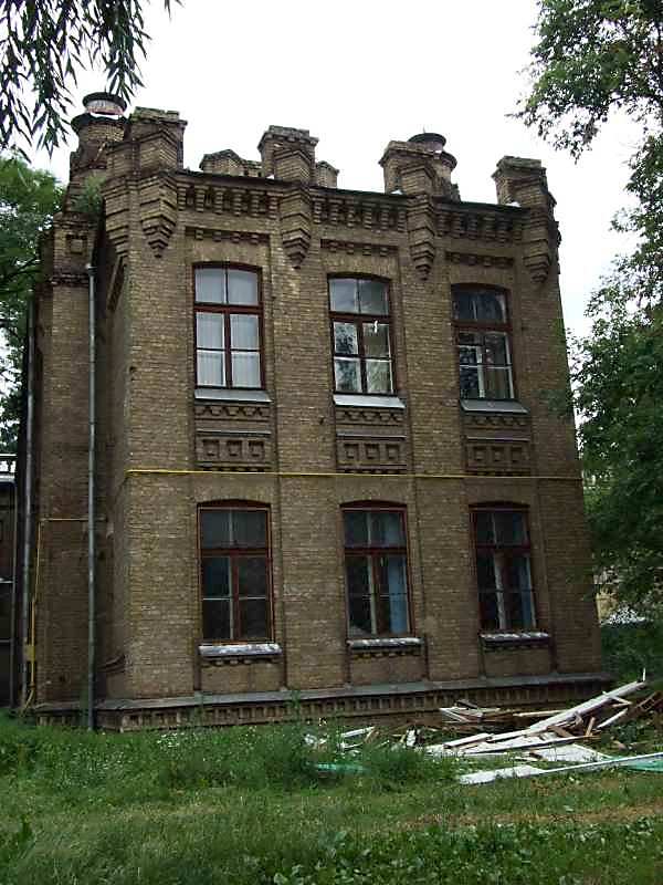 2007 р. Поперечний корпус Л. Вигляд з…