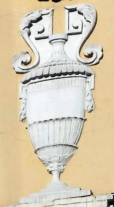 Рельєф вази