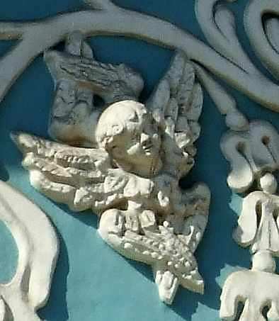 Лівий херувим