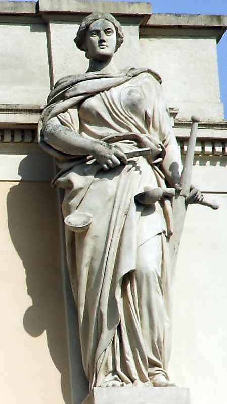 Постать 4 (Правосуддя)