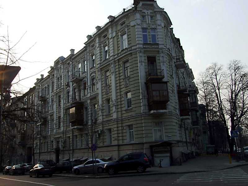 2009 р. Загальний вигляд (зліва – вул.…
