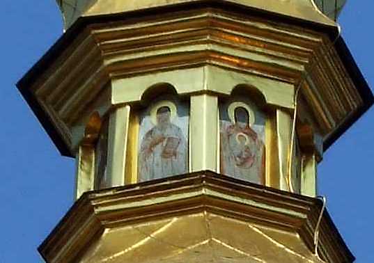 Ікони в ліхтарі