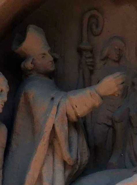 Півпостать святого