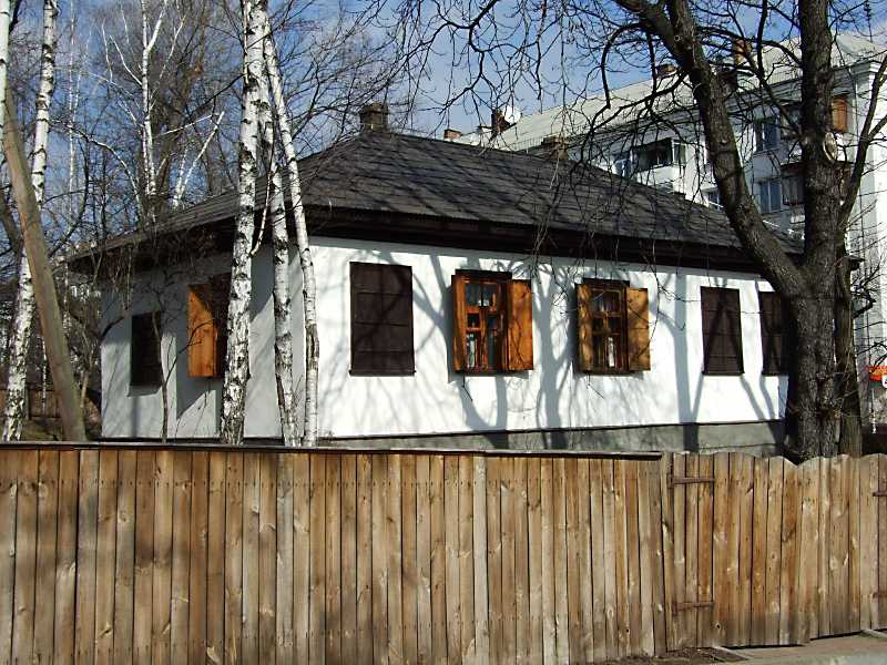 Будинок, у якому жив Т. Шевченко (вул. Вишгородська, 5) – пам’ятка історії… Житловий будинок з історією (№ 5)