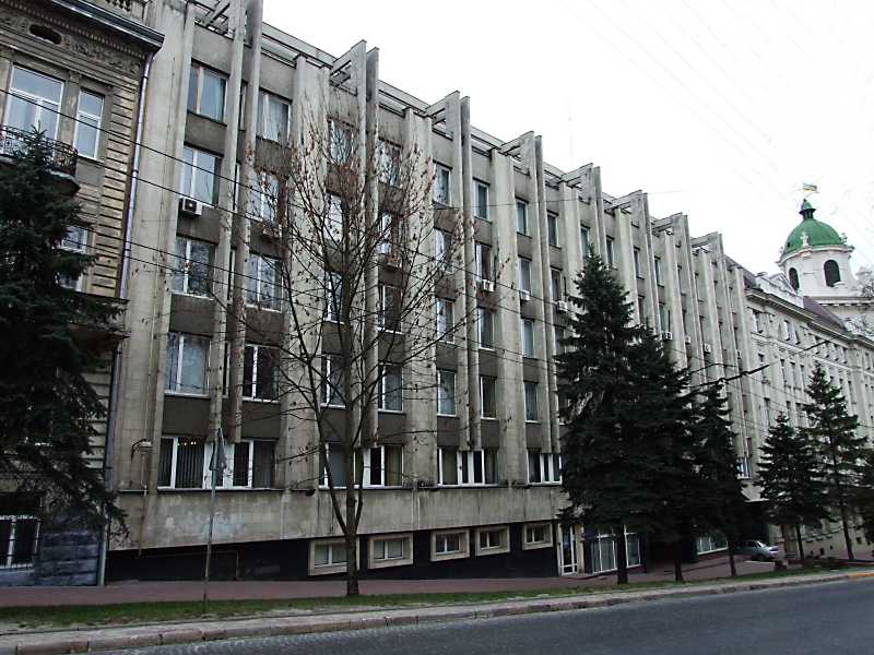 8 квітня 2012 р. Фото М.І.Жарких. Адресу № 20 за Польщі мала Молочарська… Офісний будинок (№ 22)