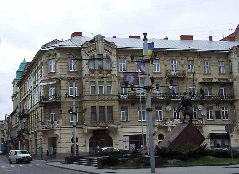 Торговий дім Я.Строменгера (пл.Григоренка, 4) споруджено в 1906 р. (архіт.… Торговий дім Строменгера (№ 4)