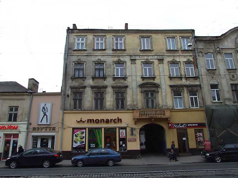 8 квітня 2012 р. Фото М.І.Жарких. У житловому будинку № 27 за часів СРСР був… Житловий будинок (№ 27)