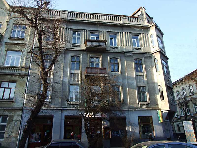 2013 р. Фасад по вул. К. Левицького