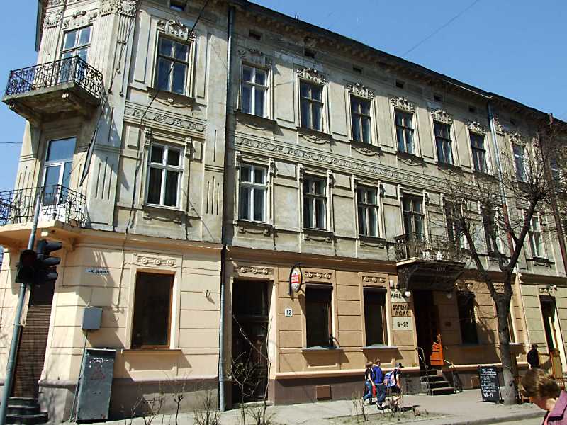 2012 р. Фасад по вул. Дороша